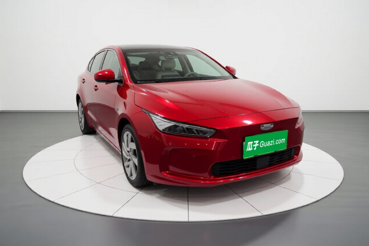 吉利几何A 2019款 高维标准续航幂方版车身外观3