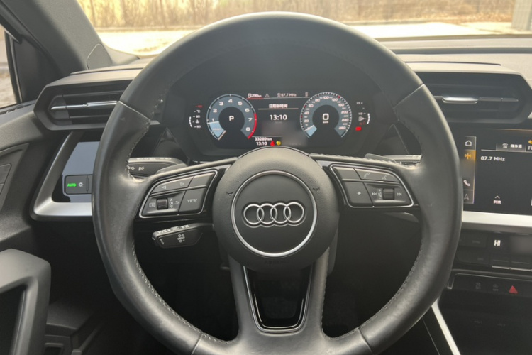 奥迪A3 2022款 Sportback 35 TFSI 进取运动型中控内饰7004