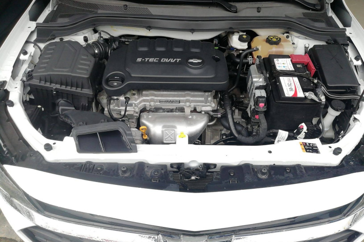 雪佛兰 科鲁泽 2022款 320 自动悦享天窗版局部细节24