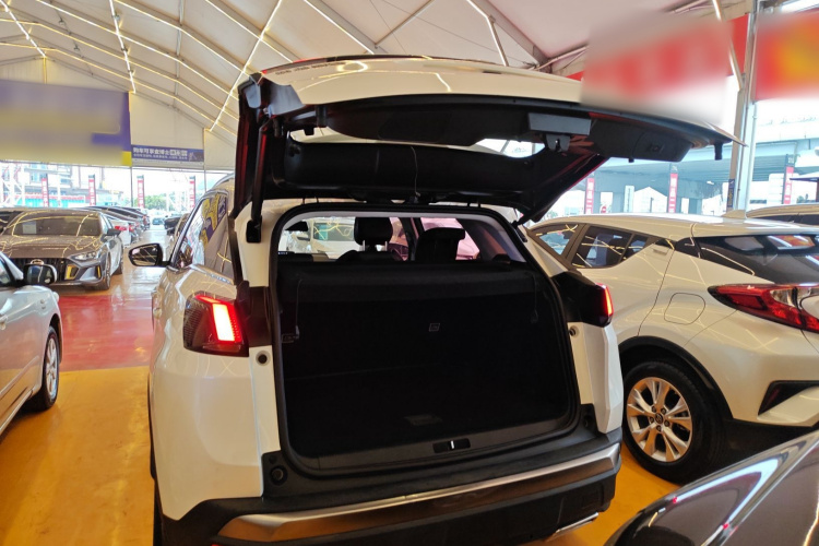 标致4008 2017款 350THP 精英版局部细节23