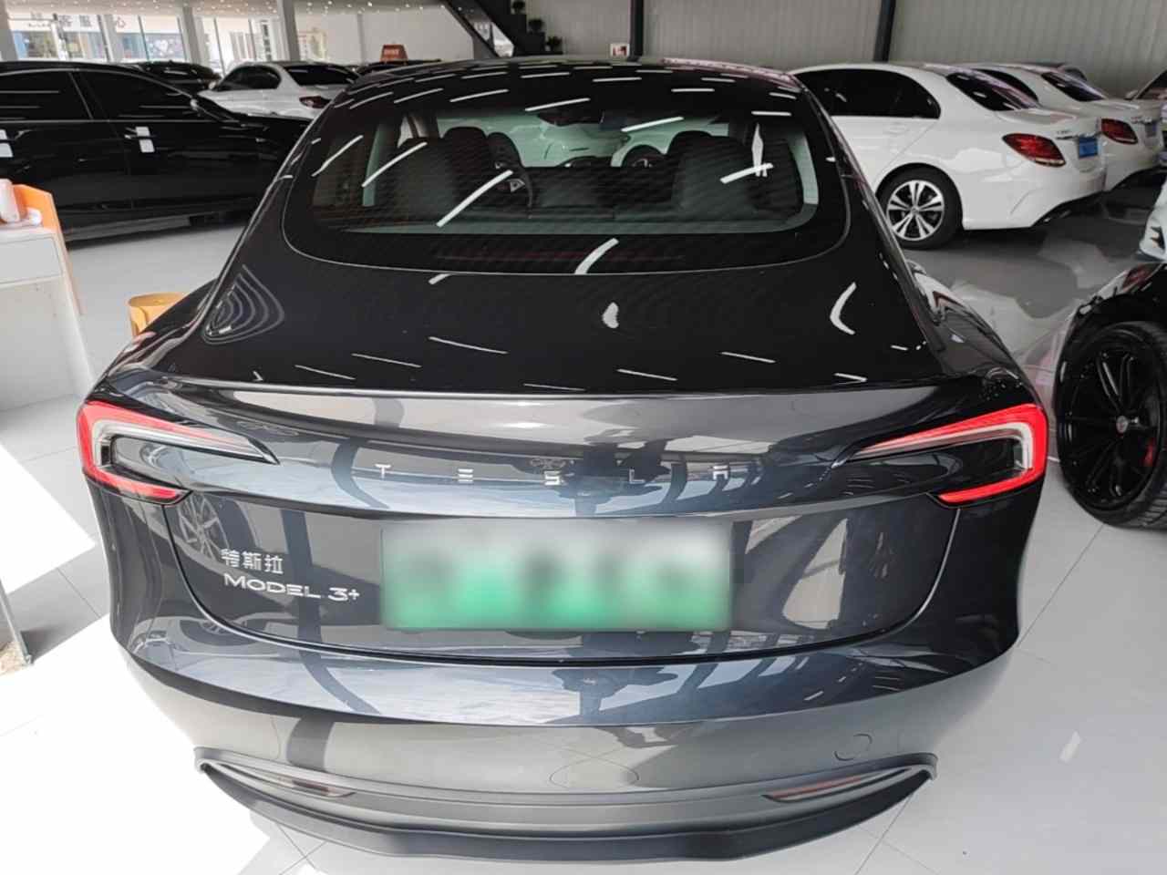特斯拉 Model 3 2025款 后轮驱动版(3)
