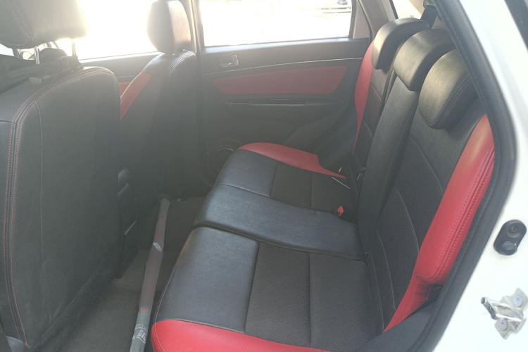 北汽新能源EX 2018款 EX360 新尚版中控内饰21