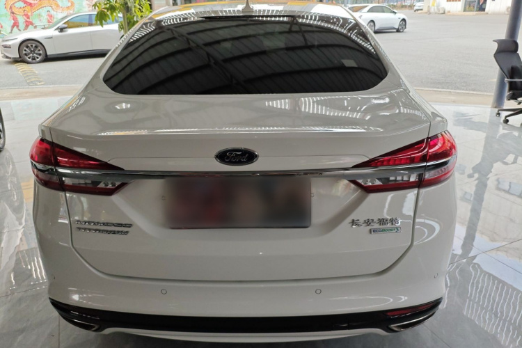 福特 蒙迪欧 2017款 EcoBoost 180 至尊型车身外观6004