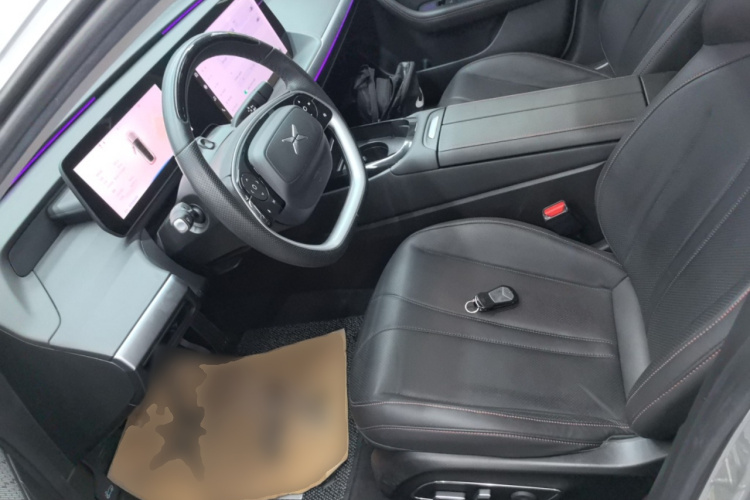 小鹏P7 2021款 480N中控内饰19