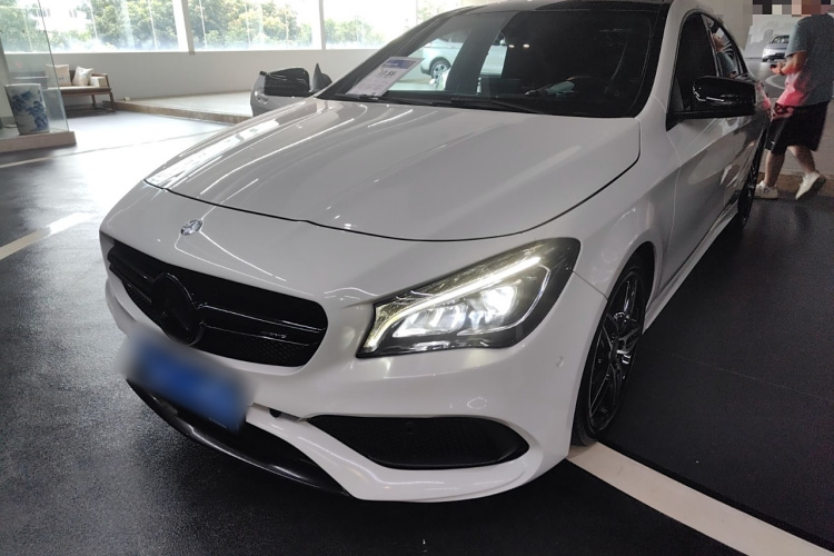 奔驰CLA 2016款 改款 CLA 220 4MATIC车身外观1