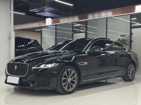 捷豹XFL 2022款 XFL 2.0T P250 两驱精英运动版