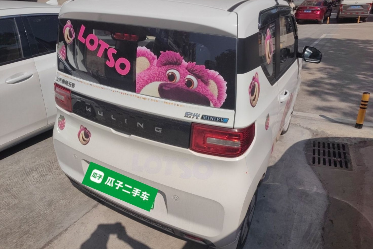 五菱汽车 宏光MINIEV 2022款 自在款 磷酸铁锂车身外观6005