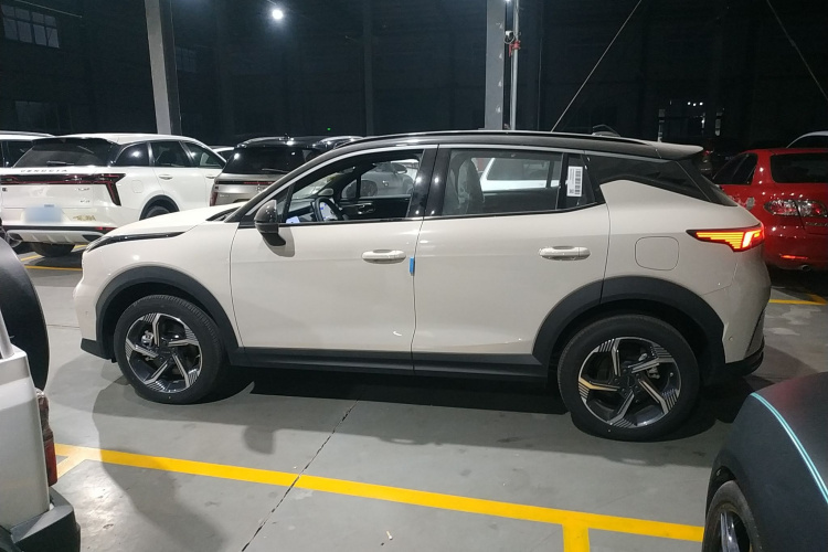 领克06 2026款 Relive 1.5T Ultra车身外观4