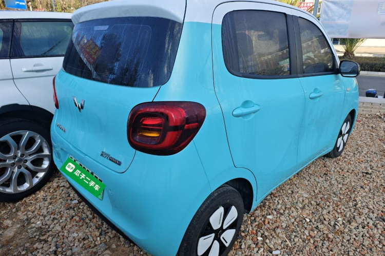 五菱汽车 宏光MINIEV 2025款 四门版 臻享款车身外观7