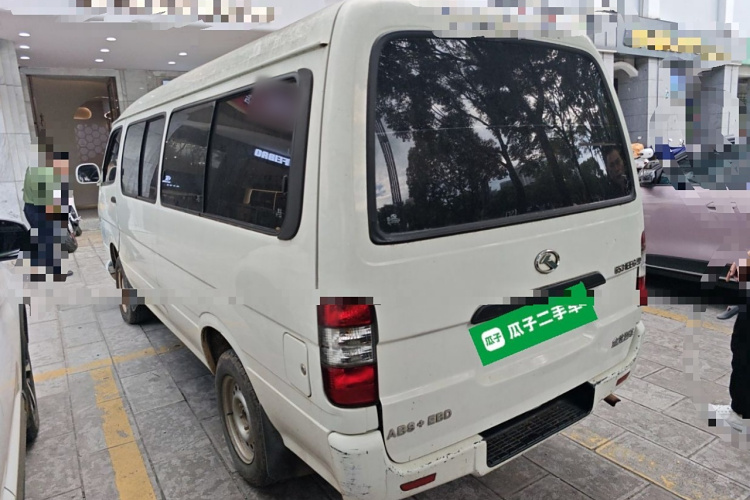 金龙 金威 2014款 2.2LCNG长轴创业型XG491车身外观5