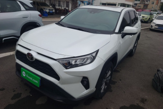 丰田 RAV4荣放 2023款 2.0L CVT两驱风尚版