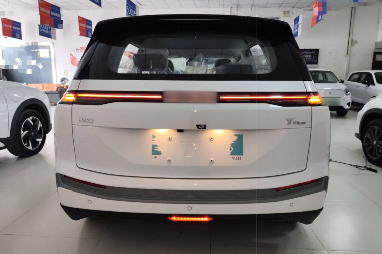 埃安 AION Y 2025款 Plus 610 智享版车身外观6