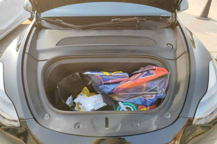 特斯拉 Model Y 2021款 长续航全轮驱动版机舱底盘24