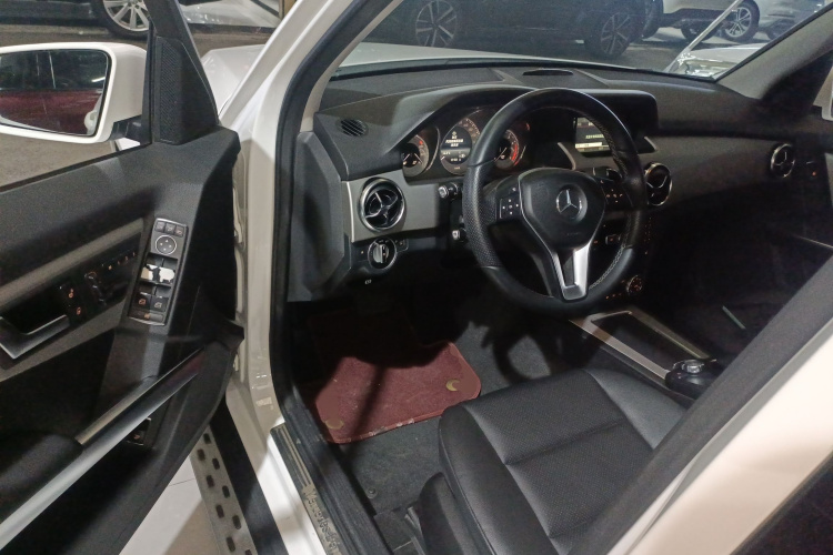 奔驰GLK级 2013款 GLK 300 4MATIC 时尚型中控内饰7003