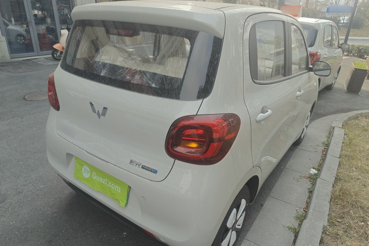 五菱汽车 宏光MINIEV 2025款 四门版 进阶款车身外观7