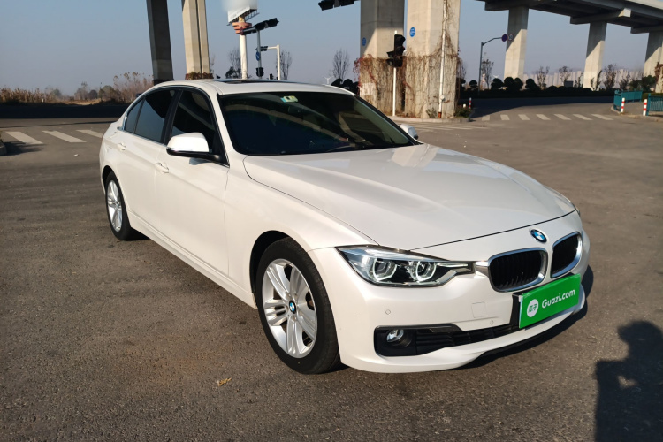 宝马3系 2017款 320Li 时尚型车身外观3