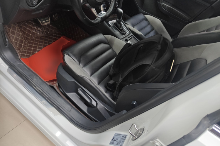 大众 高尔夫 2016款 1.4TSI 自动R-Line中控内饰19