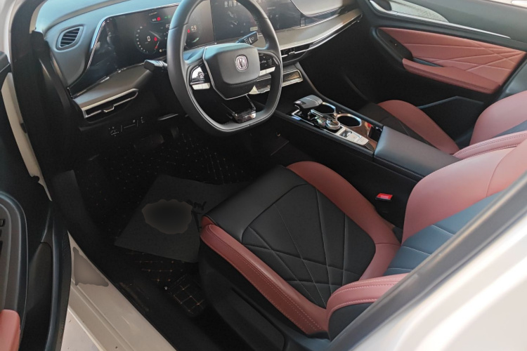 长安 逸动 2023款 畅享版 PLUS 蓝鲸NE 1.4T GDI DCT尊贵版中控内饰19