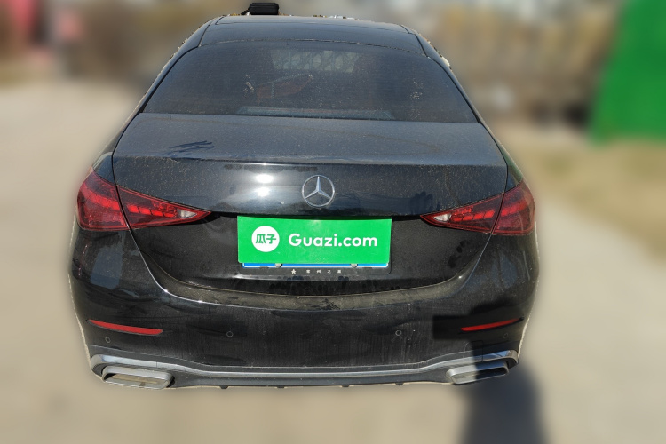 奔驰C级 2023款 C 260 L 运动版车身外观6