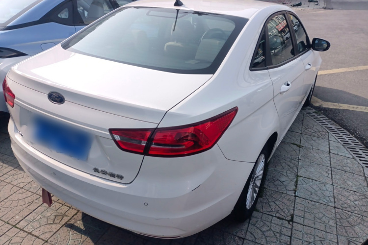 福特 福睿斯 2017款 改款 1.5L 自动舒适型车身外观6005