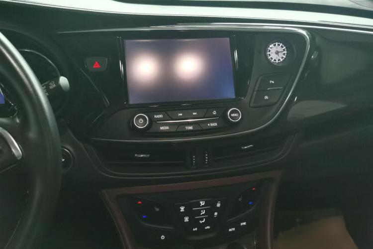 别克 昂科威 2018款 20T 两驱精英型中控内饰7002