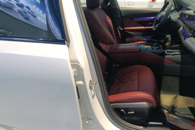 宝马5系 2025款 530Li 领先型 M运动套装局部细节41