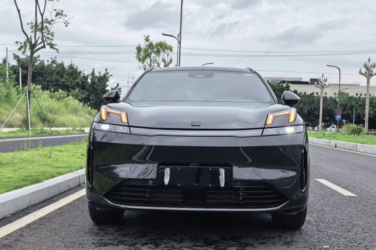 领克08 EM-P 2023款 220km 四驱性能Halo车身外观6001