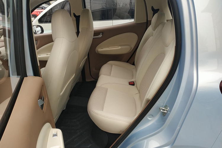 五菱汽车 宏光MINIEV 2025款 四门版 臻享+款中控内饰21