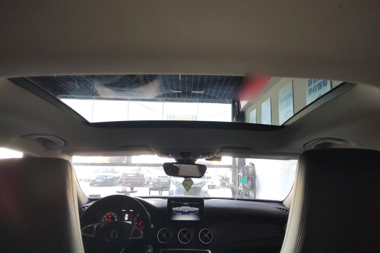 奔驰GLA 2019款 GLA 200 时尚型局部细节22