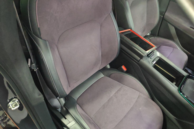 领克08 EM-P 2023款 220km 时间限量版局部细节41