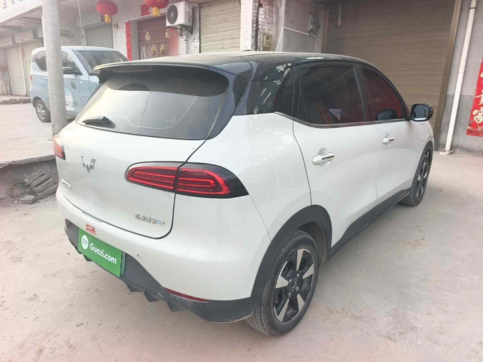 五菱汽车 五菱缤果PLUS 2024款 330km 五座版(5)