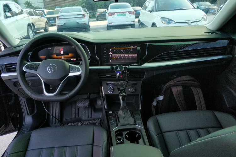 大众 帕萨特 2024款 280TSI 商务版中控内饰7002
