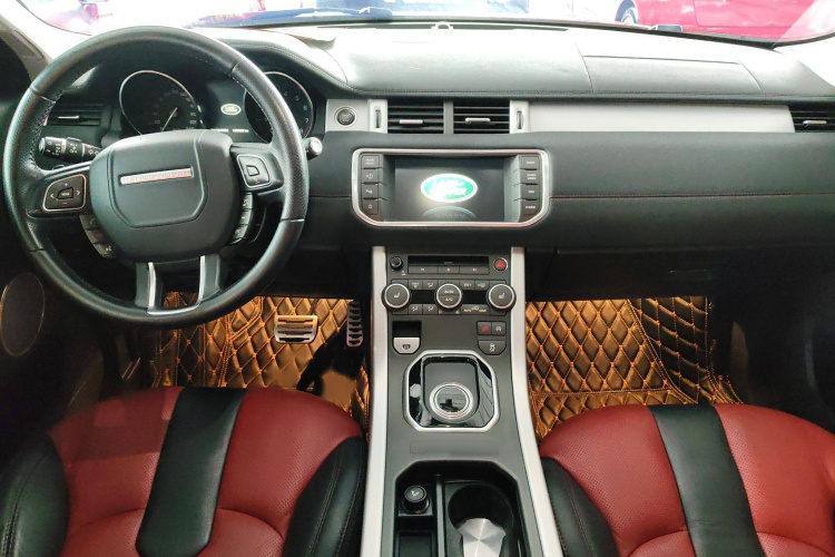 路虎 揽胜极光(进口) 2015款 2.0T 5门耀动版中控内饰7003