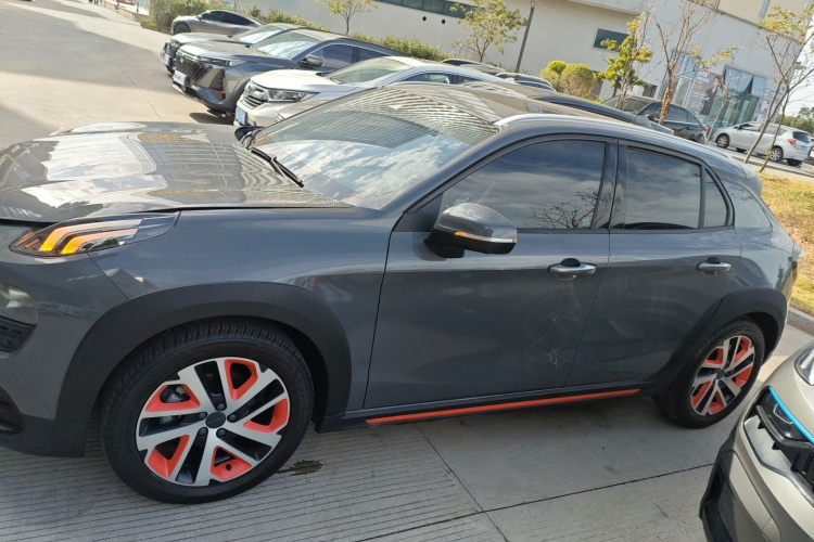 领克02 2021款 1.5TD DCT两驱耀 冠军版车身外观6003