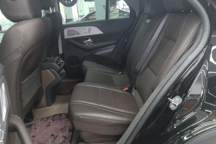 奔驰GLE 2020款 GLE 350 4MATIC 动感型中控内饰7004