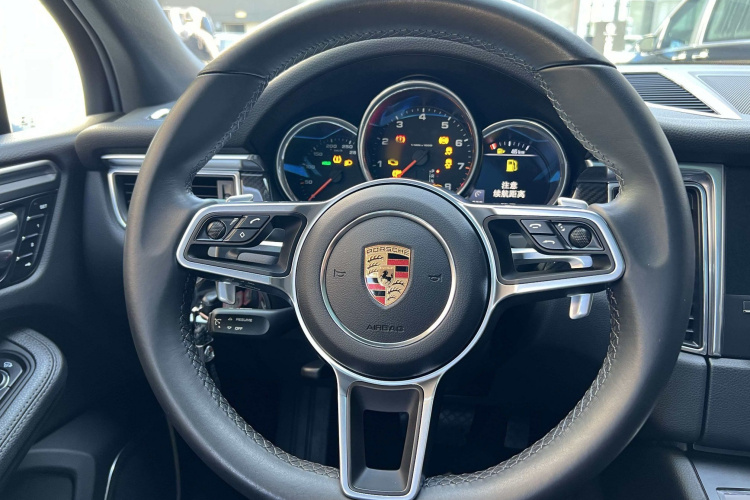 保时捷 2017款  Macan 2.0T局部细节13