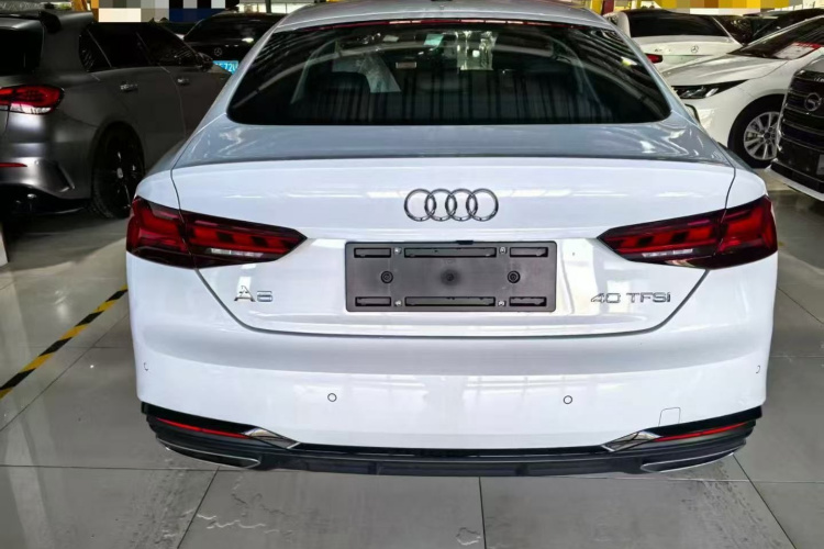 奥迪A5 2024款 Sportback 40 TFSI 时尚动感型车身外观6006