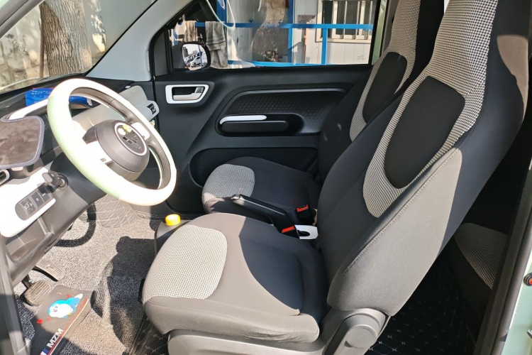 五菱汽车 宏光MINIEV 2024款 第三代 215km 青春版中控内饰19