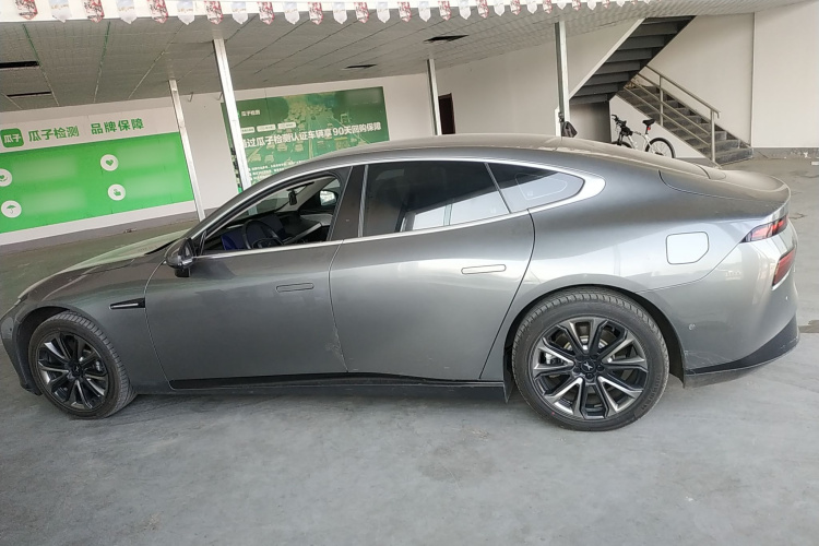 小鹏P7 2020款 670N车身外观6003