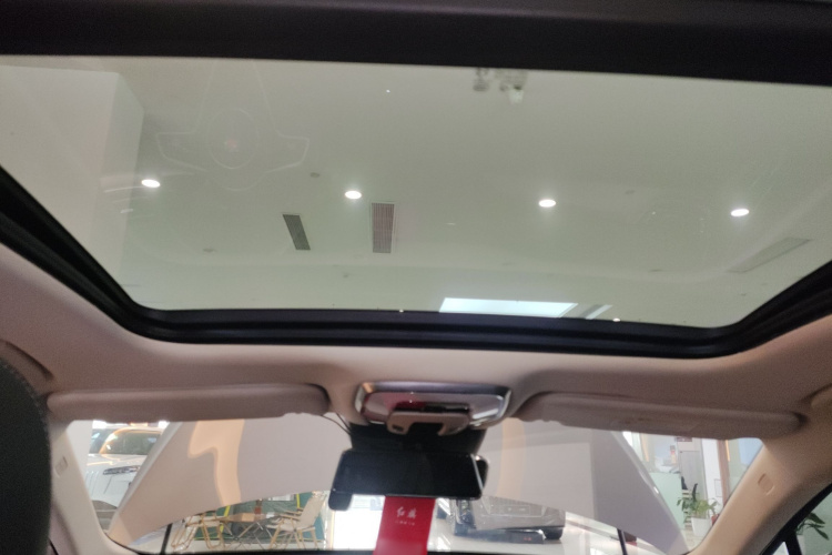 红旗H5 2023款 2.0T 自动智联旗享版中控内饰22