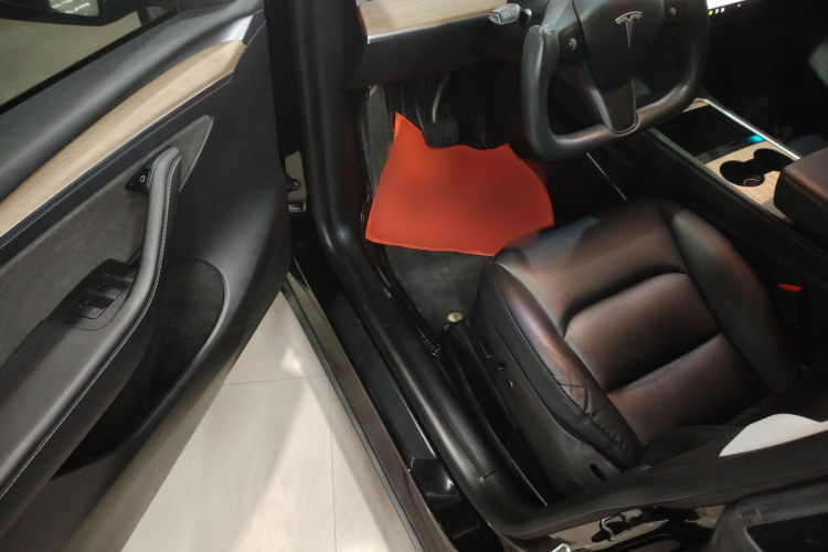 特斯拉 Model Y 2021款 标准续航后驱版中控内饰20