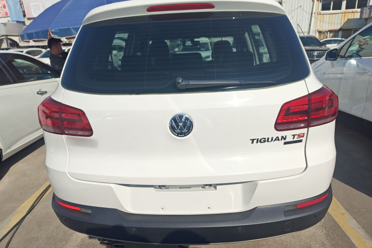 大众 途观 2015款 1.8TSI 自动四驱豪华型车身外观6