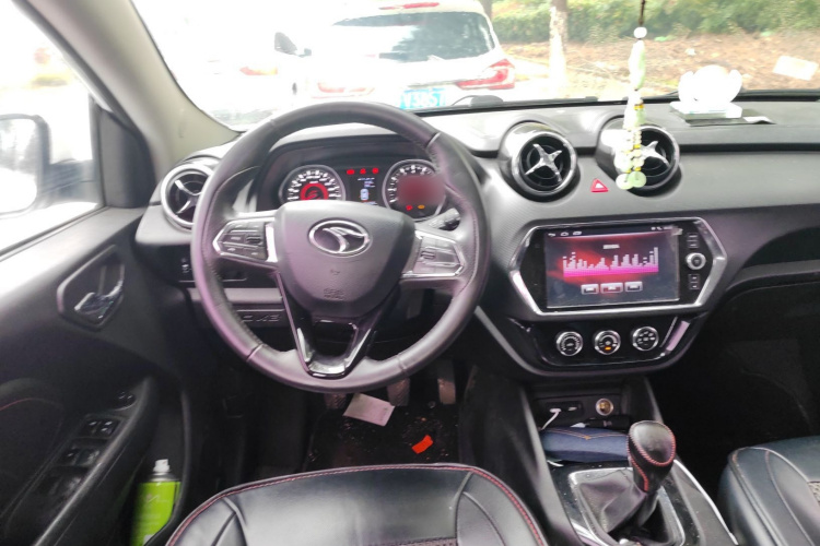 东南DX3 2016款 1.5L 手动尊贵型局部细节13