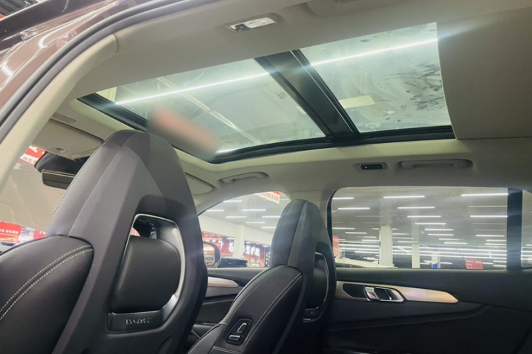 领克01 2017款 2.0T 两驱型Pro版局部细节22