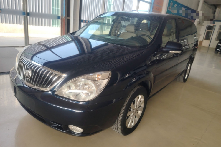 别克GL8 2014款 2.4L 行政版车身外观1