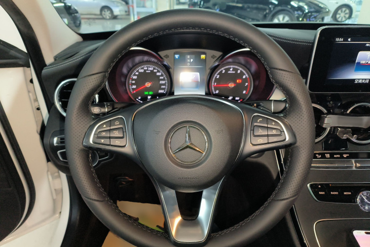 奔驰C级 2018款 C 200 L 运动版 成就特别版局部细节13
