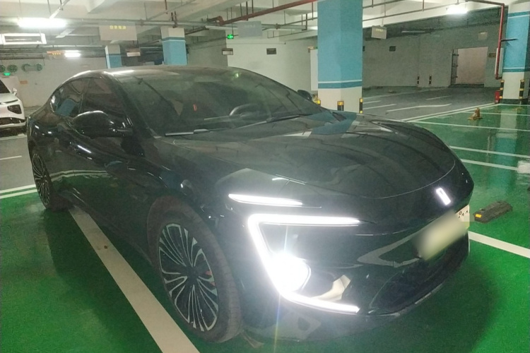 阿维塔12 2025款 Ultra增程版车身外观6002