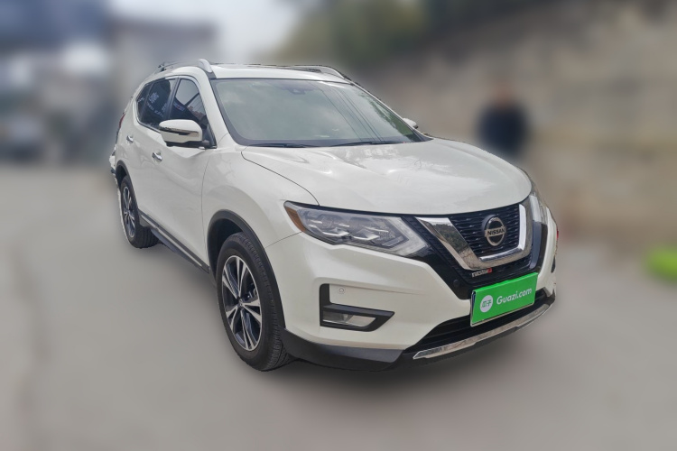 日产 奇骏 2021款 2.5L CVT 4WD XL ITS豪华纪念版车身外观3