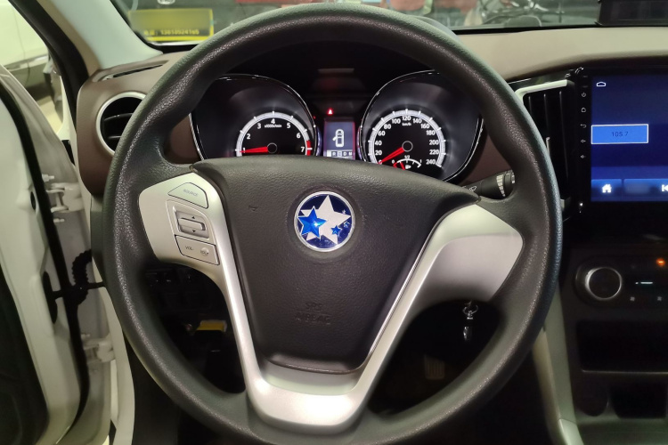 启辰T70X 2015款 2.0L CVT睿趣运动版局部细节13