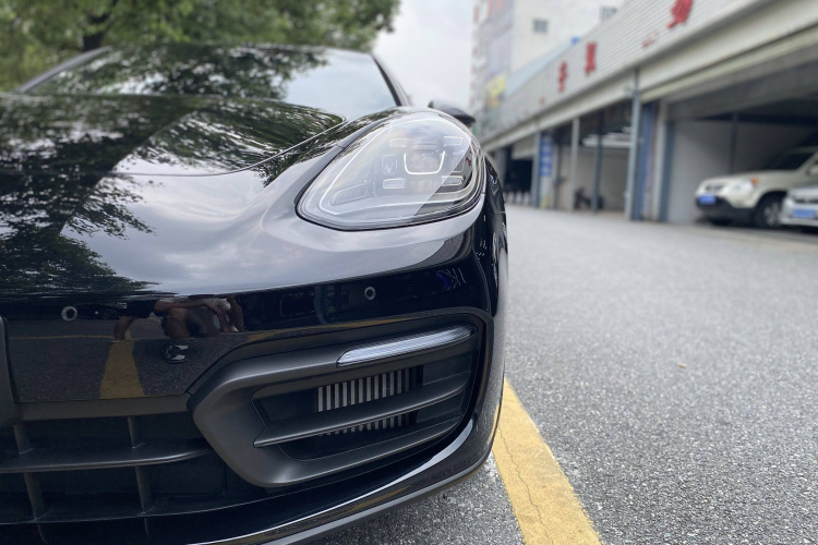 保时捷 2023款 Panamera 行政加长铂金版 2.9T车身外观6004